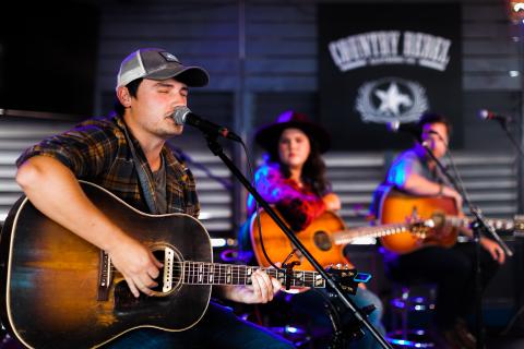 Mark Taylor Performing at Hometown Pub Takeover 9/9/2022 - 2