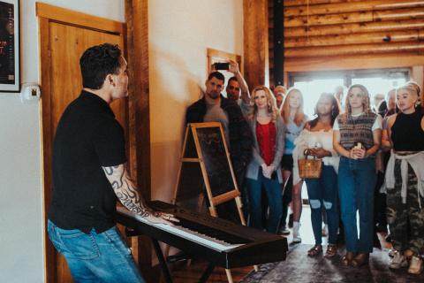 David Hodges- RISE Reunion 2022 - Lobby Performance